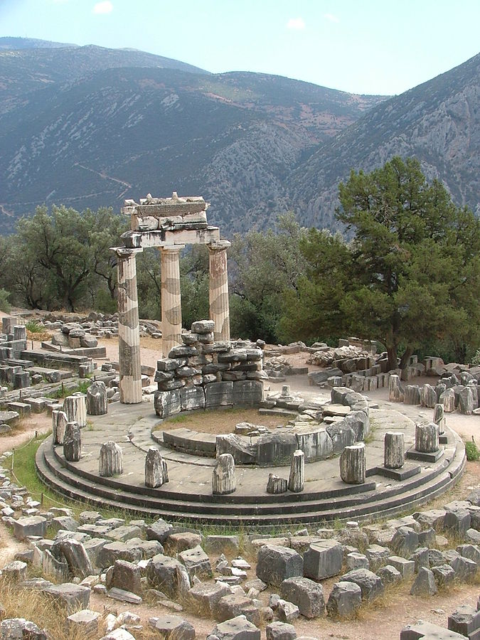 Delphi. Image source Wikipedia commons. Credit Kufoleto - Antonio De Lorenzo and Marina Ventayol